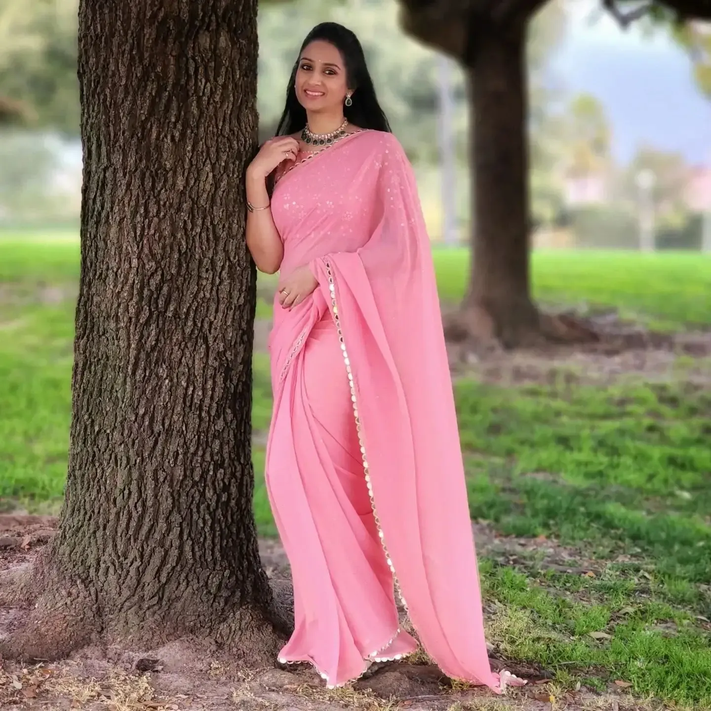 Beautiful Indian actress Laya in Traditional Pink saree